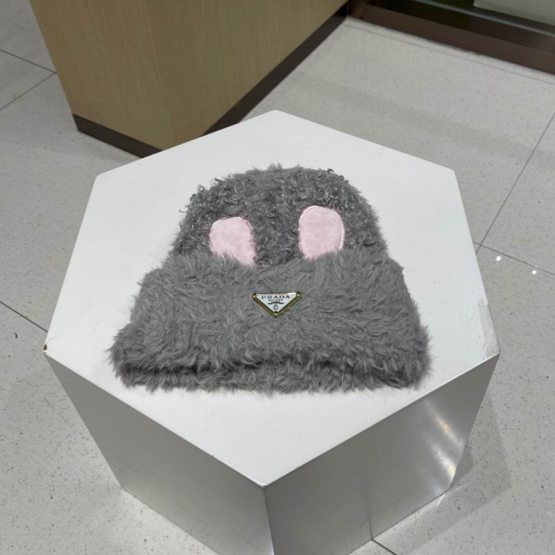 Prada hat (691)