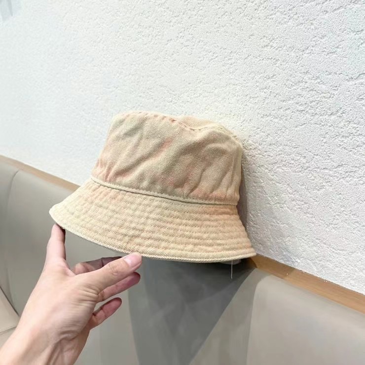 Prada hat (791)