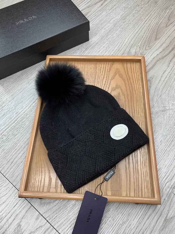 Prada hat dx (493)
