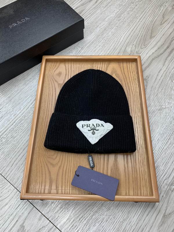 Prada hat dx (550)