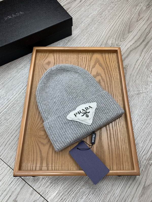 Prada hat dx (575)