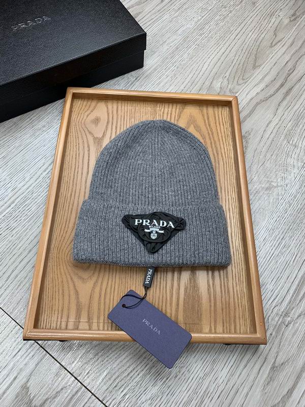 Prada hat dx (586)