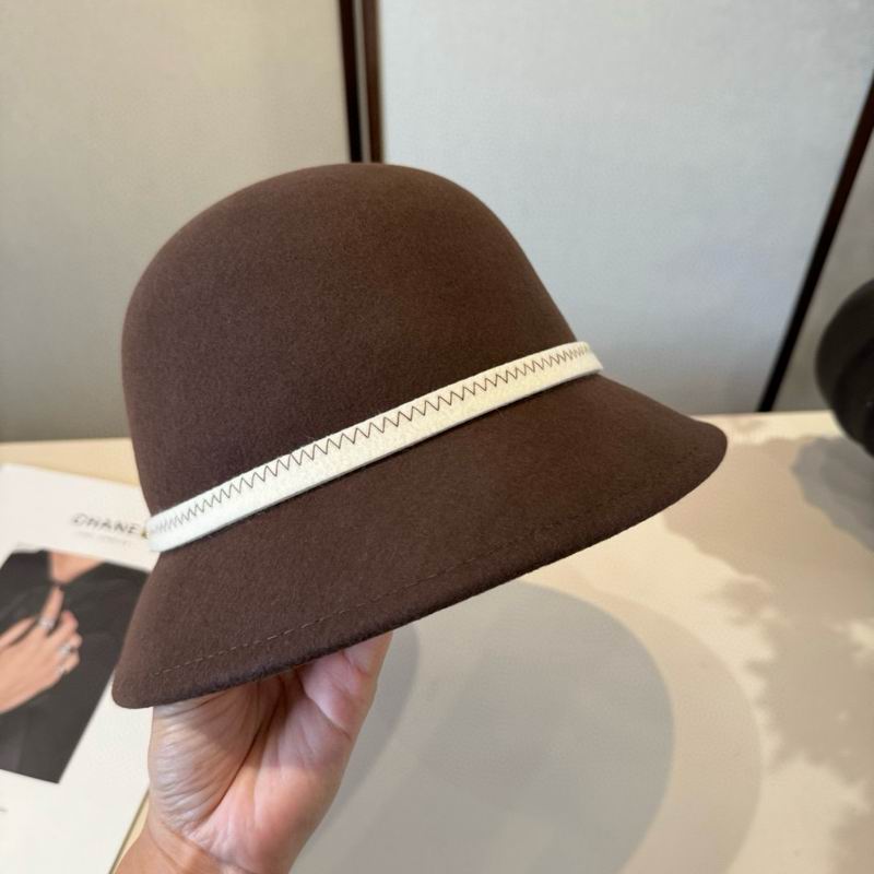 Prada top hat (120)
