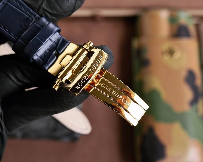 Roger Dubuis 45mm 09 (4)