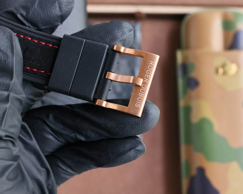 Roger Dubuis 46mm 05 (4)