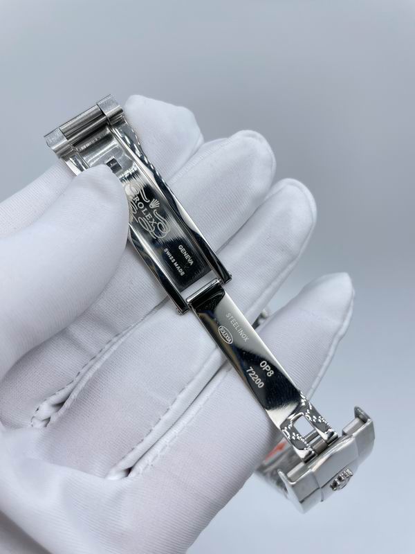 Rolex 41mm 17-Date Just (2)