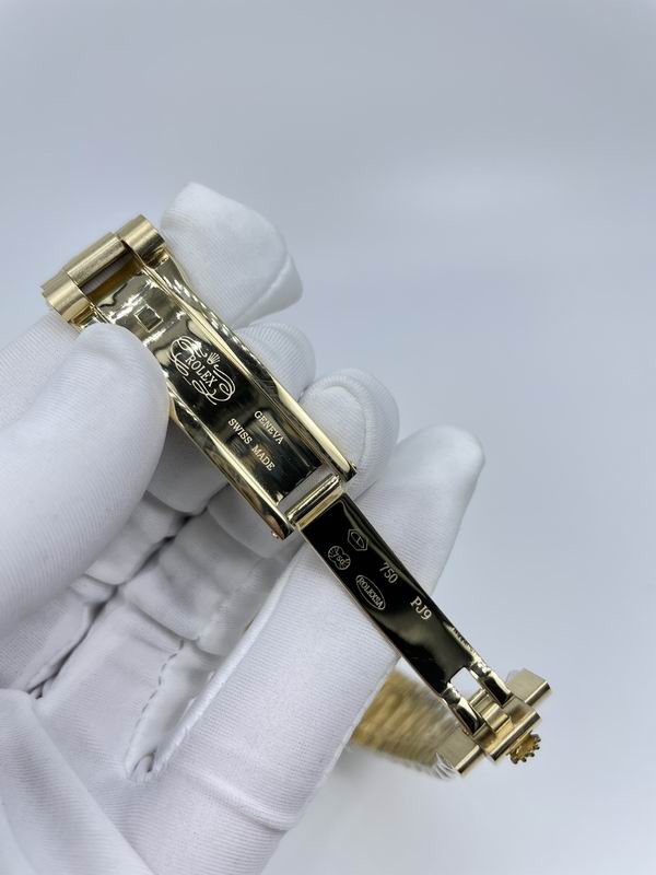 Rolex 41mm 22-Day Date (2)