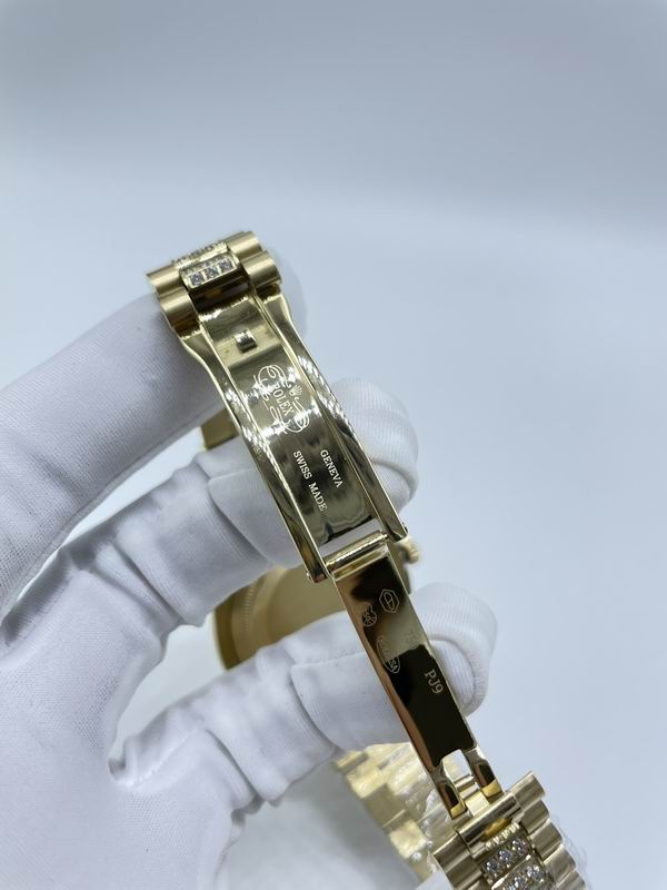 Rolex 44mm 05-Day Date (14)