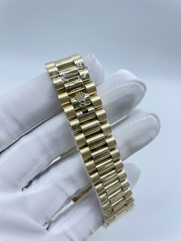 Rolex 44mm 05-Day Date (15)