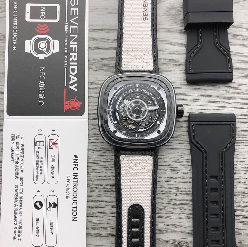 Seven Friday 47.6X47mm 11 (2)