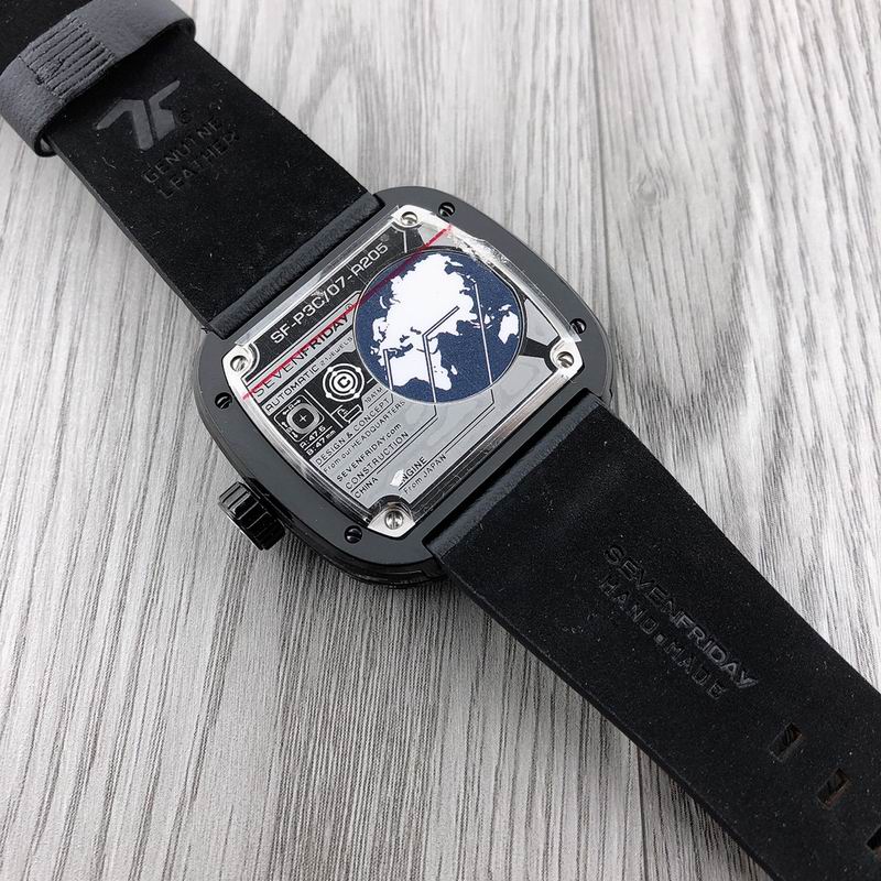 Seven Friday 47.6X47mm 62 (4)