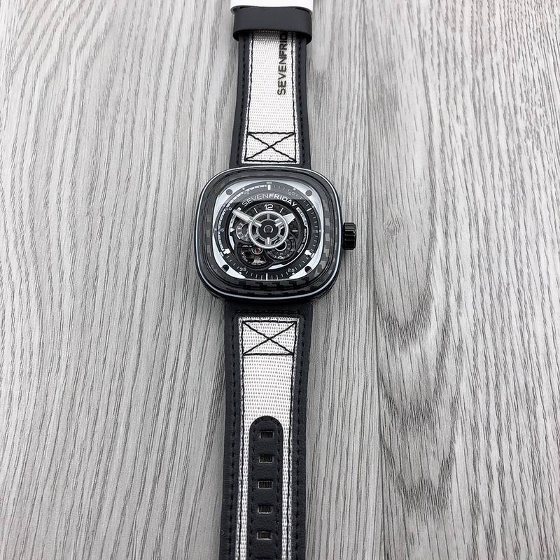 Seven Friday 47.6X47mm 62 (9)