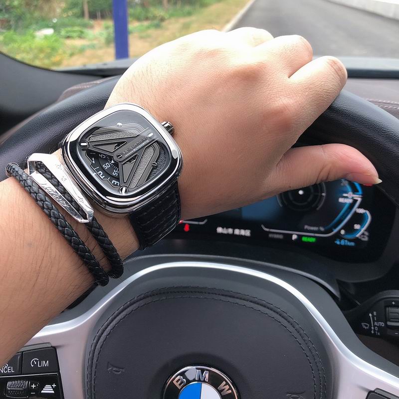 Seven Friday 47.6X47mm 82 (4)