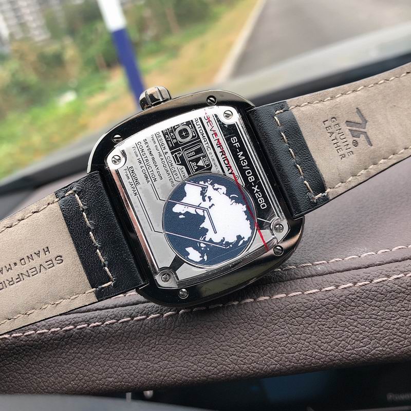 Seven Friday 47.6X47mm 82 (5)