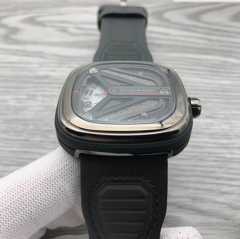 Seven Friday 47mm 03 (5)