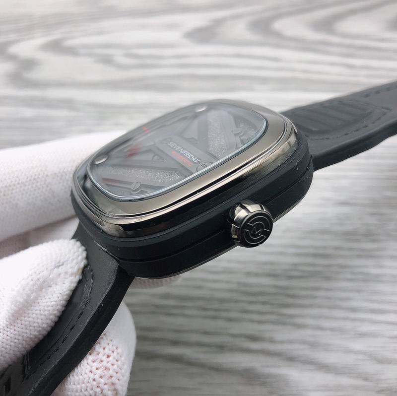 Seven Friday 47mm 03 (7)