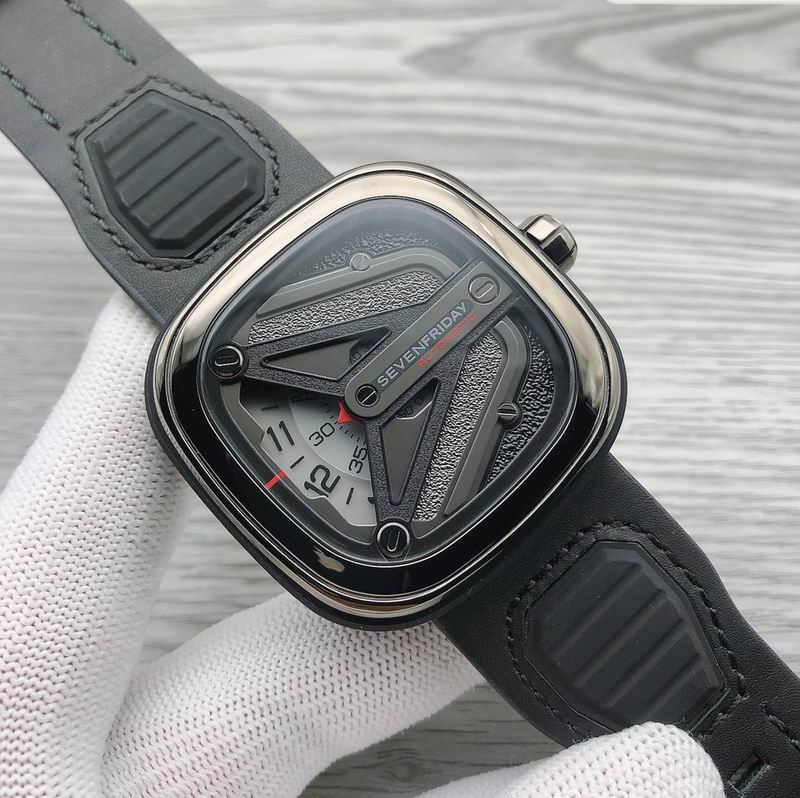 Seven Friday 47mm 03 (9)