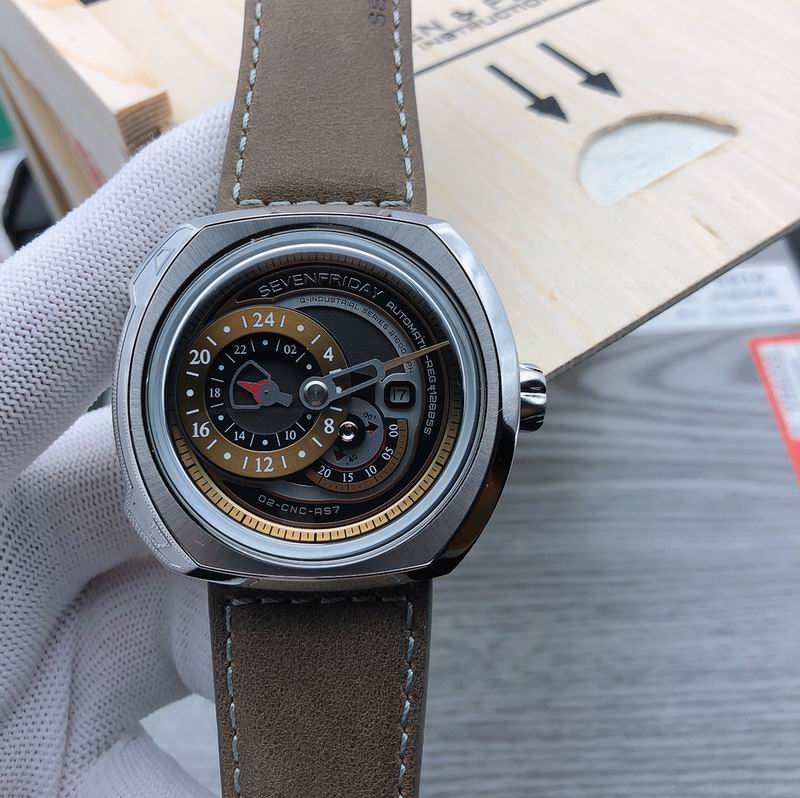 Seven Friday 47mm 38 (2)