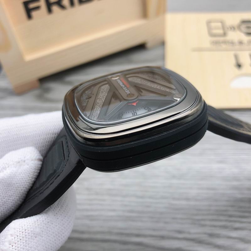 Seven Friday 47mm 56 (6)