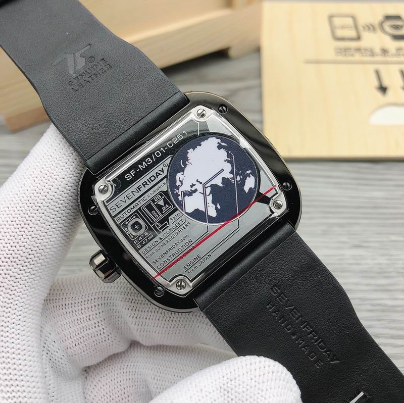 Seven Friday 47mm 56 (7)