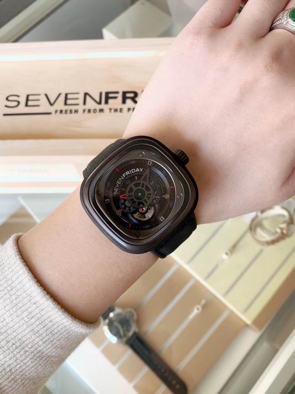 Seven Friday 47mm 67 (1)