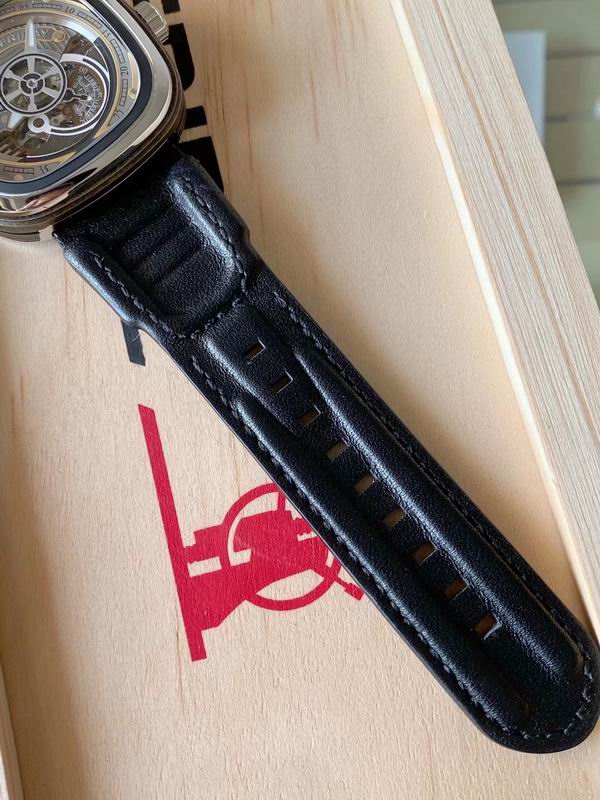 Seven Friday 47mm 68 (3)