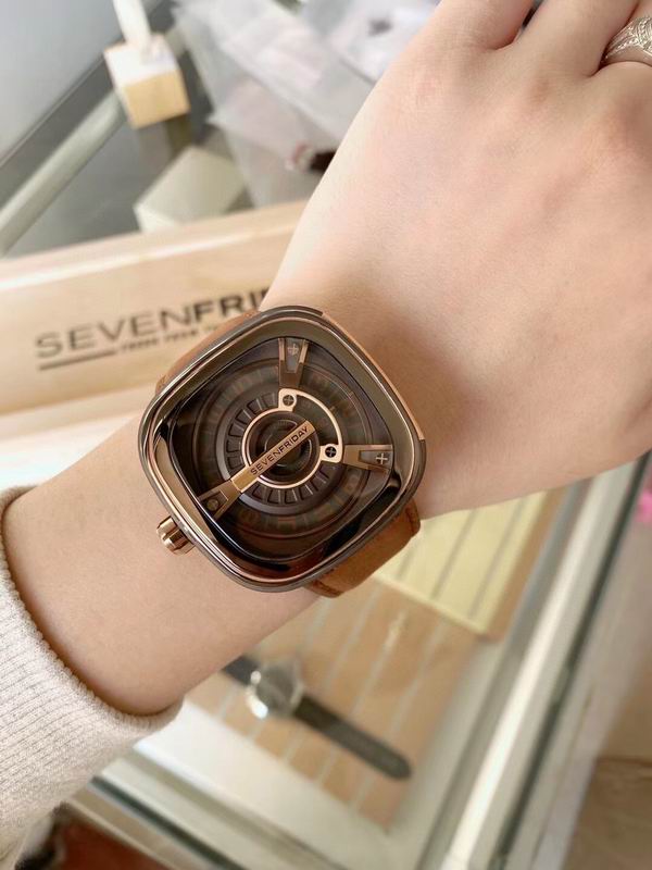 Seven Friday 47mm 70 (1)