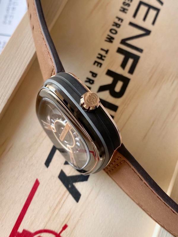 Seven Friday 47mm 70 (6)