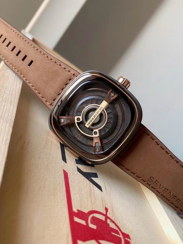 Seven Friday 47mm 70 (7)