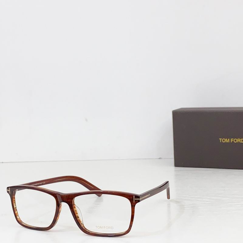 Tom Ford TF5681 56-17-145 b 03