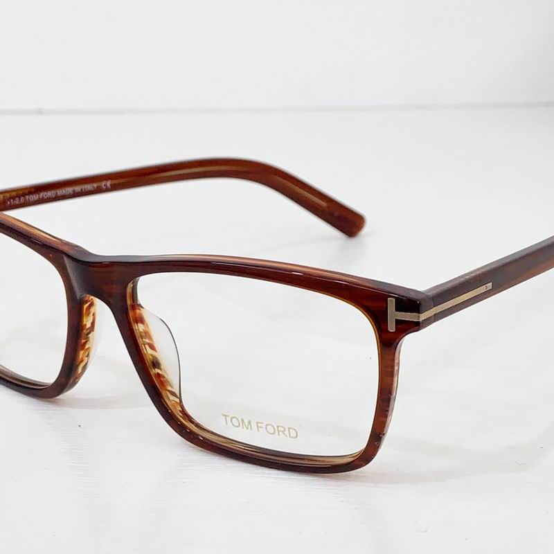 Tom Ford TF5681 56-17-145 b 07