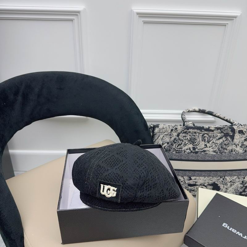 UGG Beret (527)