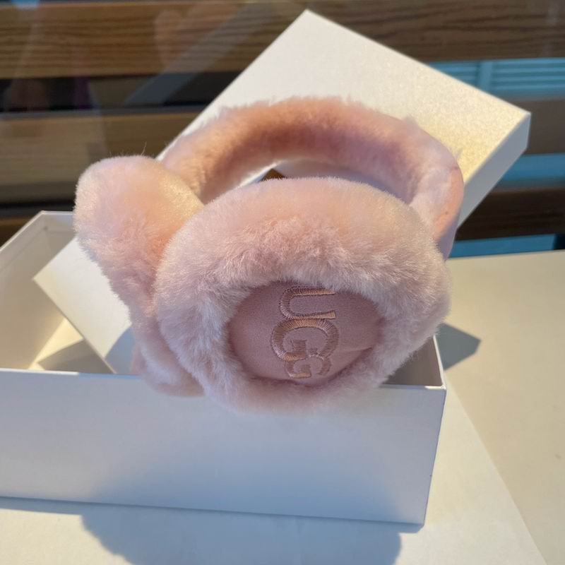 UGG Earmuff (20)