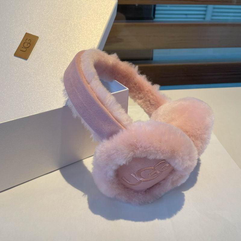 UGG Earmuff (22)