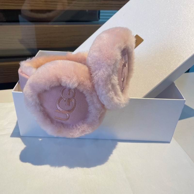 UGG Earmuff (24)