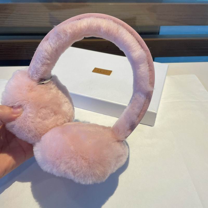 UGG Earmuff (26)