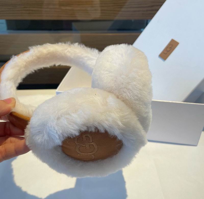 UGG Earmuff (31)