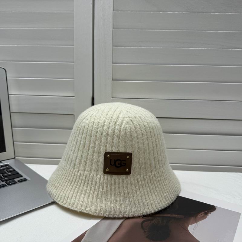 UGG Hat dx (645)