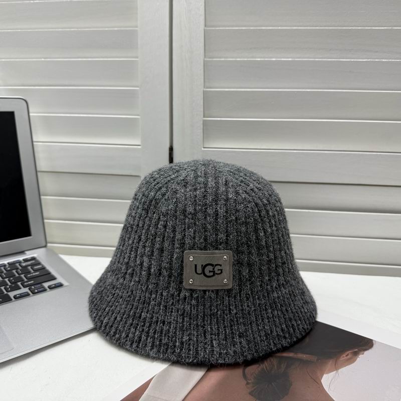 UGG Hat dx (647)