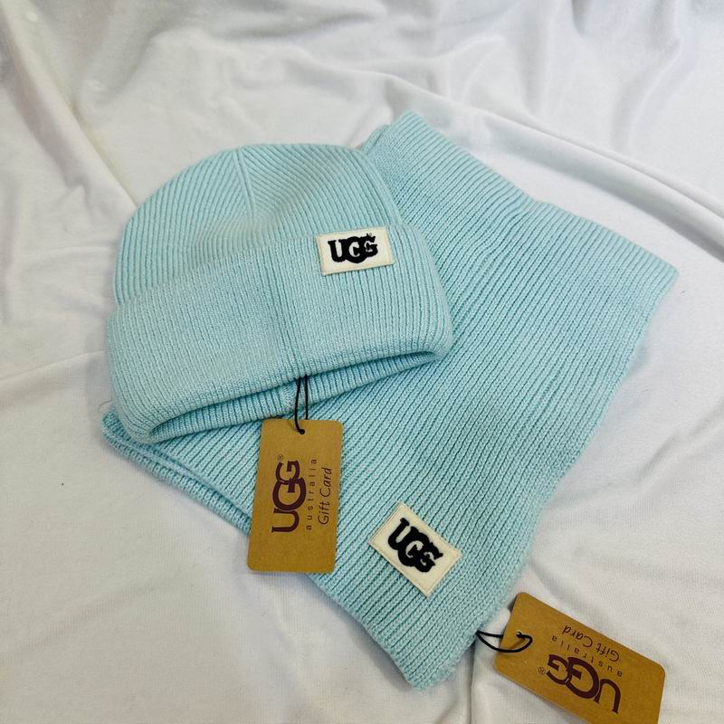 UGG Scarf hat (130)