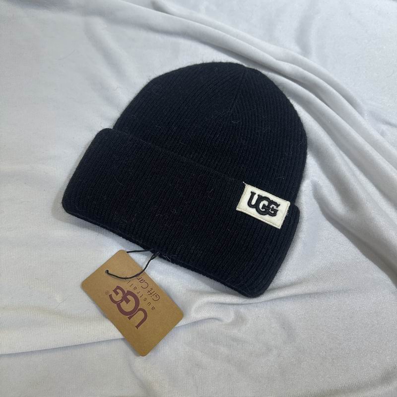 UGG hat (374)