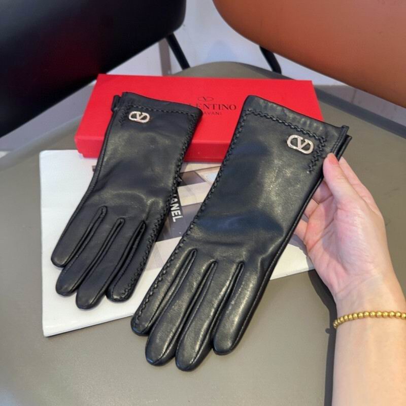 Valentino Gloves hm (14)
