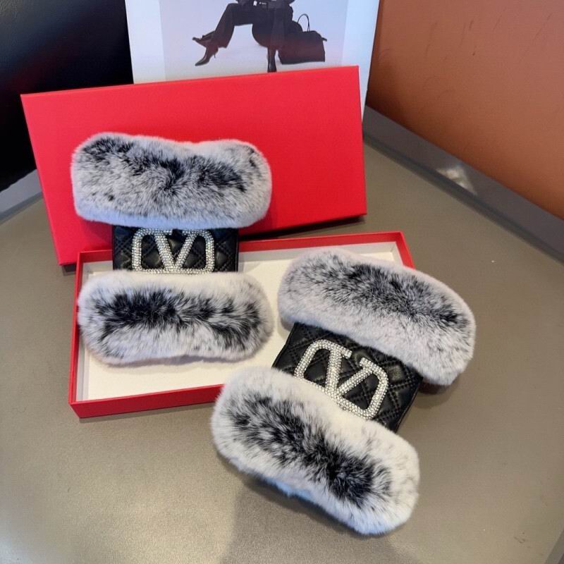 Valentino Gloves hm (23)