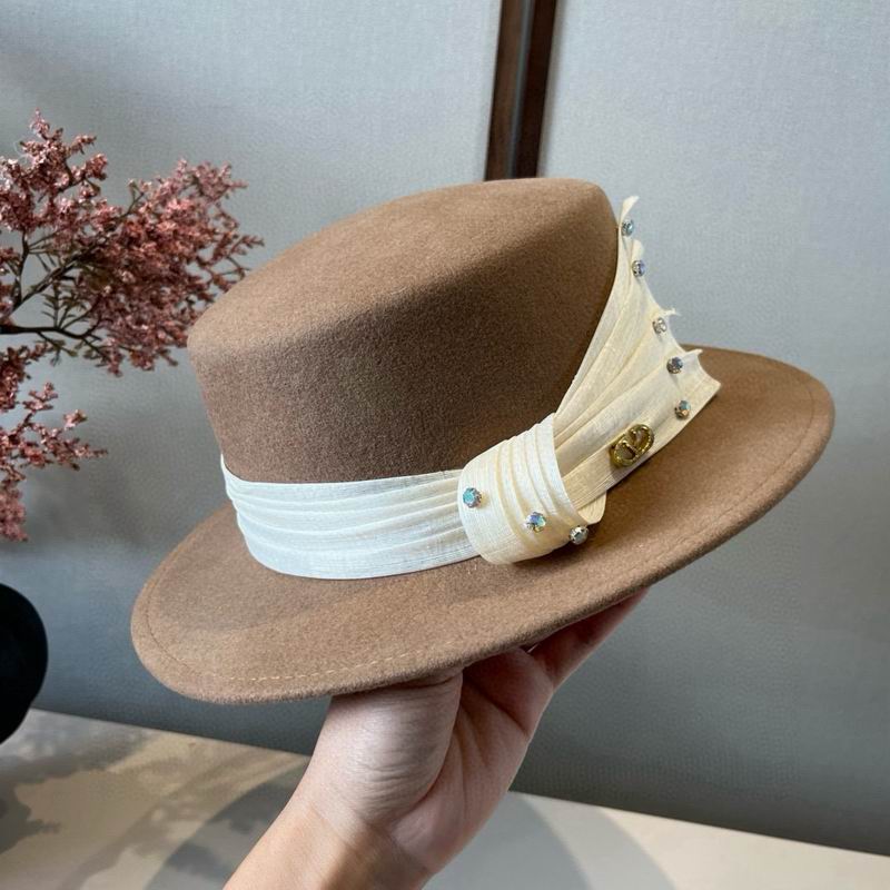 Valentino top hat (846)