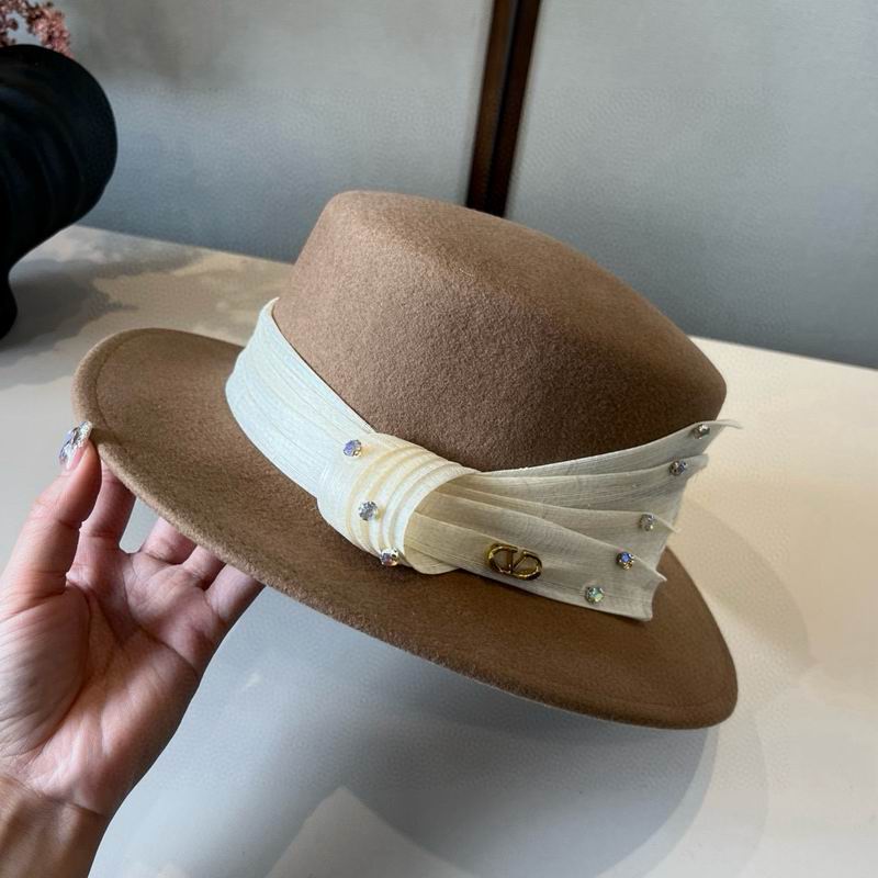 Valentino top hat (848)