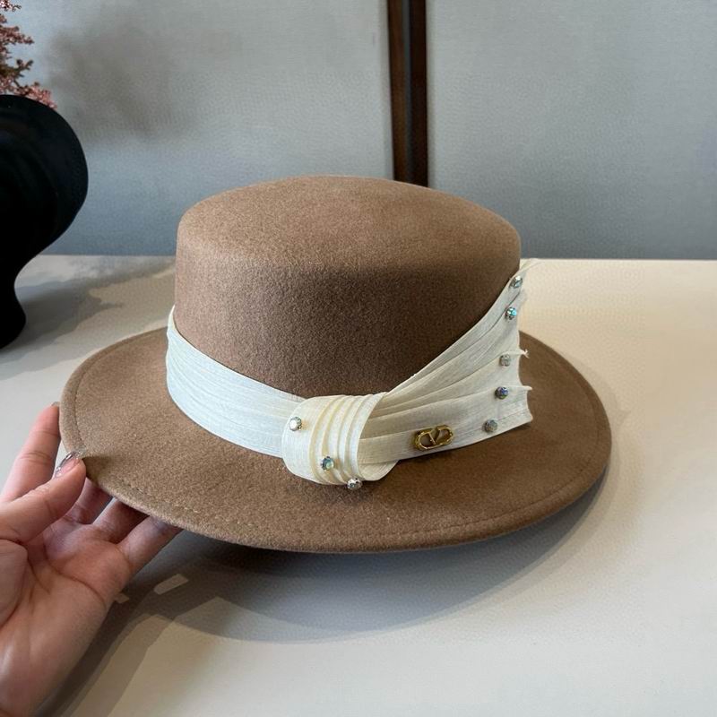 Valentino top hat (849)
