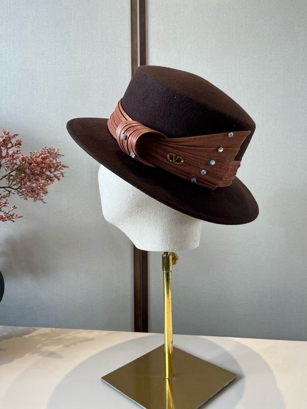 Valentino top hat (860)