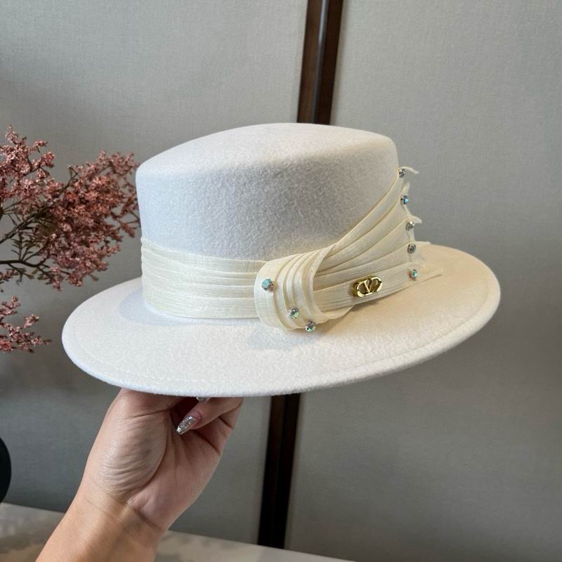 Valentino top hat (866)