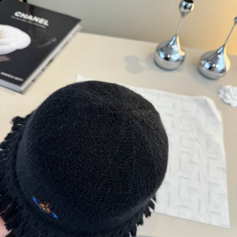 Vivienne Westwood hat (195)