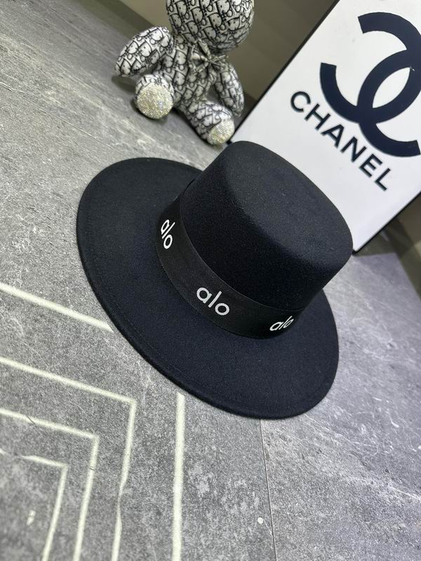 Alo top hat dx (287)